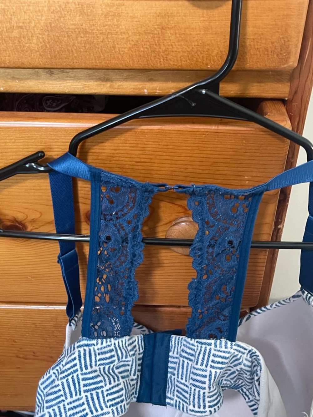 Cacique - Navy and White Patterned Racerback Bra size 46C - Picture 4 of 4